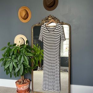 Sonnet James Play Dress. Navy striped, Sz S